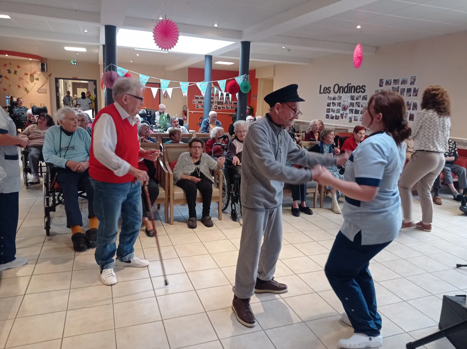 Ambiance festive autour de nos natifs d'Octobre Aux Ondines