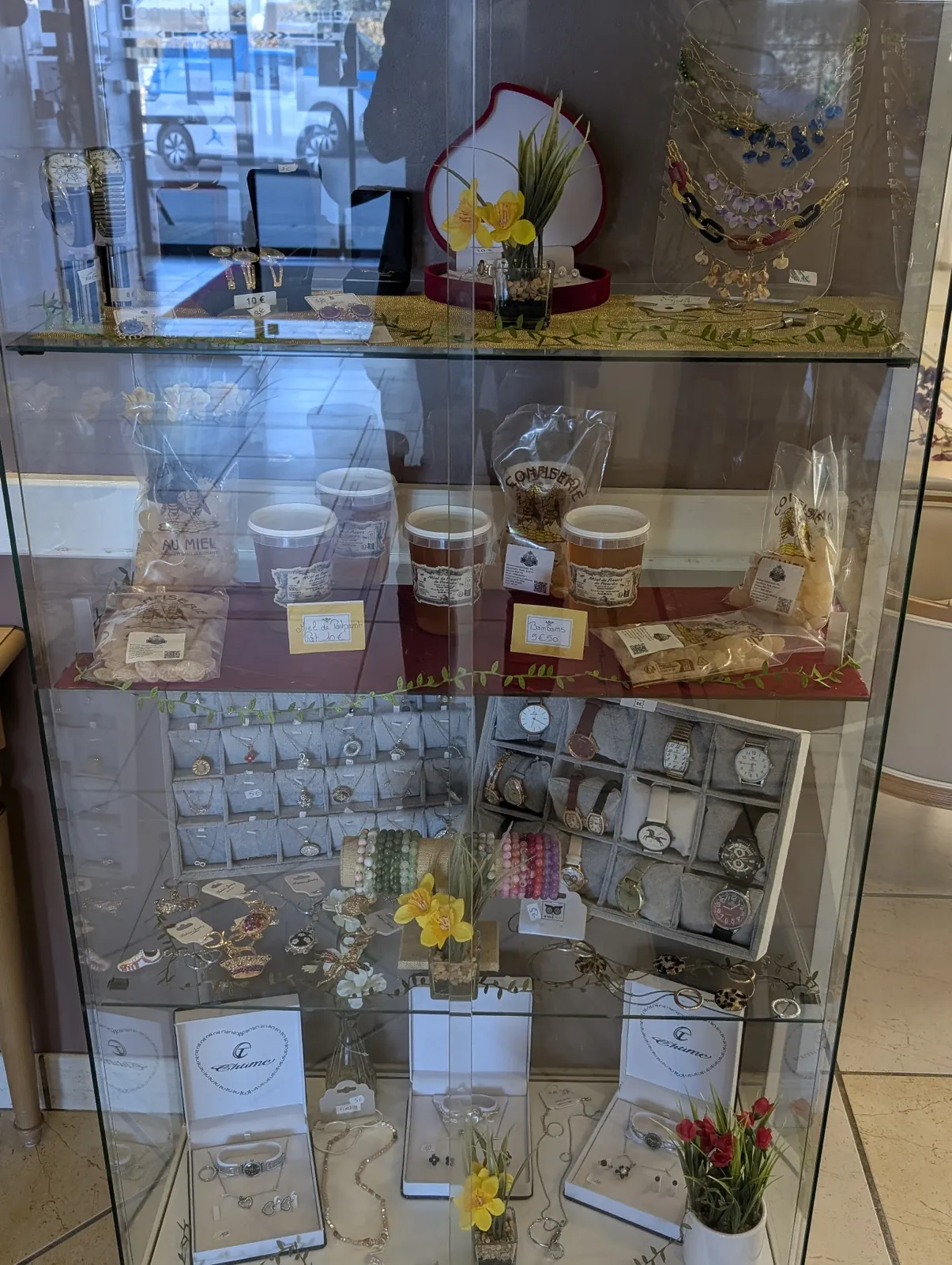 Découvrez le goût authentique de la Picardie avec notre miel local !