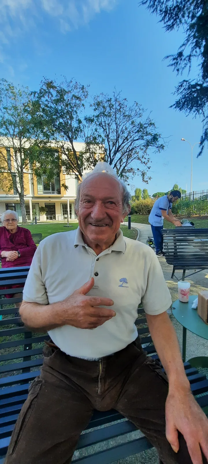 Thé dansant sous les bulles à la résidence de Saint-Jean