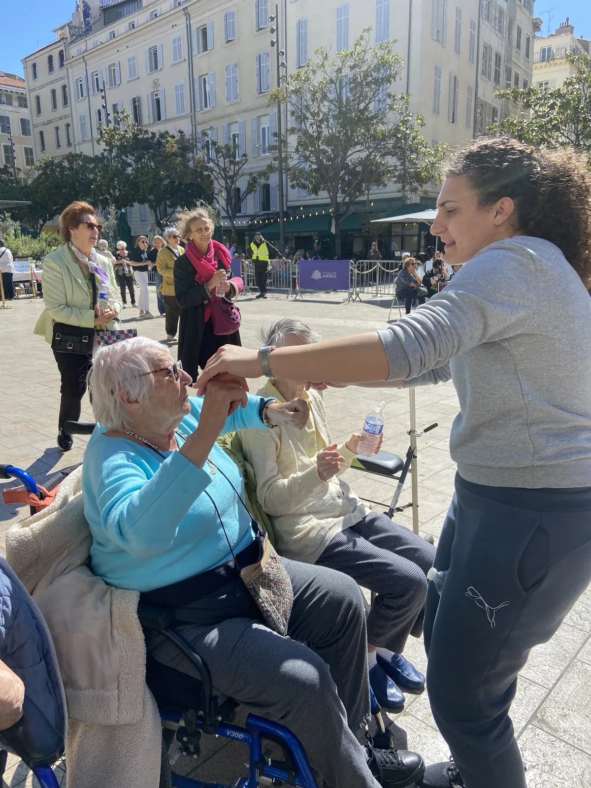  Le Bal des Seniors – Une après-midi pleine de vie ! 