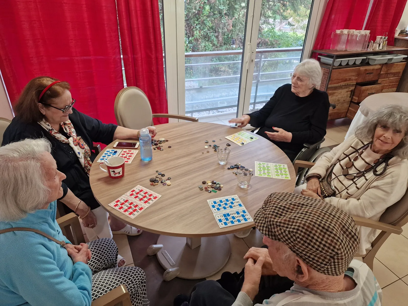 Chance, rires et bonne humeur au loto du jour !