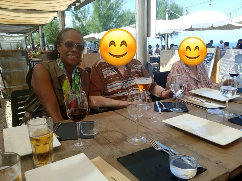 Une sortie au restaurant à deux pas de la chambre d'Amour