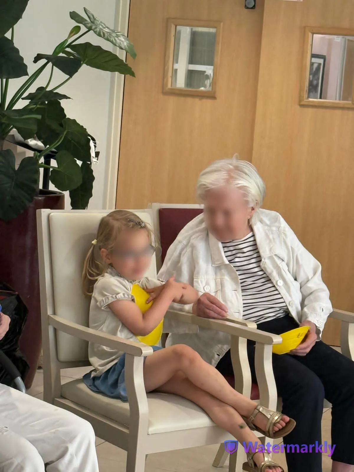 Rencontre intergénérationnelle : jeux d’adresse avec les enfants du centre de loisirs