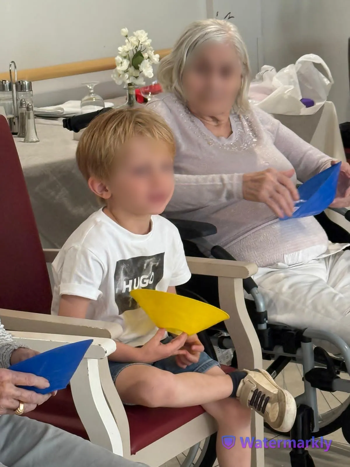 Rencontre intergénérationnelle : jeux d’adresse avec les enfants du centre de loisirs
