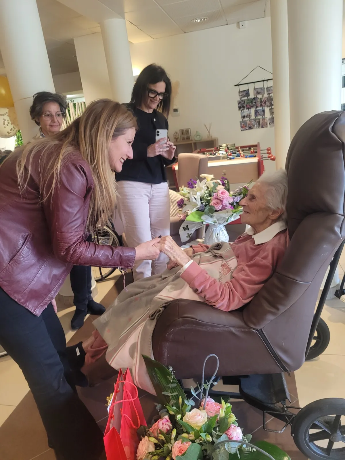 Célébration des 102 ans de Mme CHAUMET : Un moment inoubliable