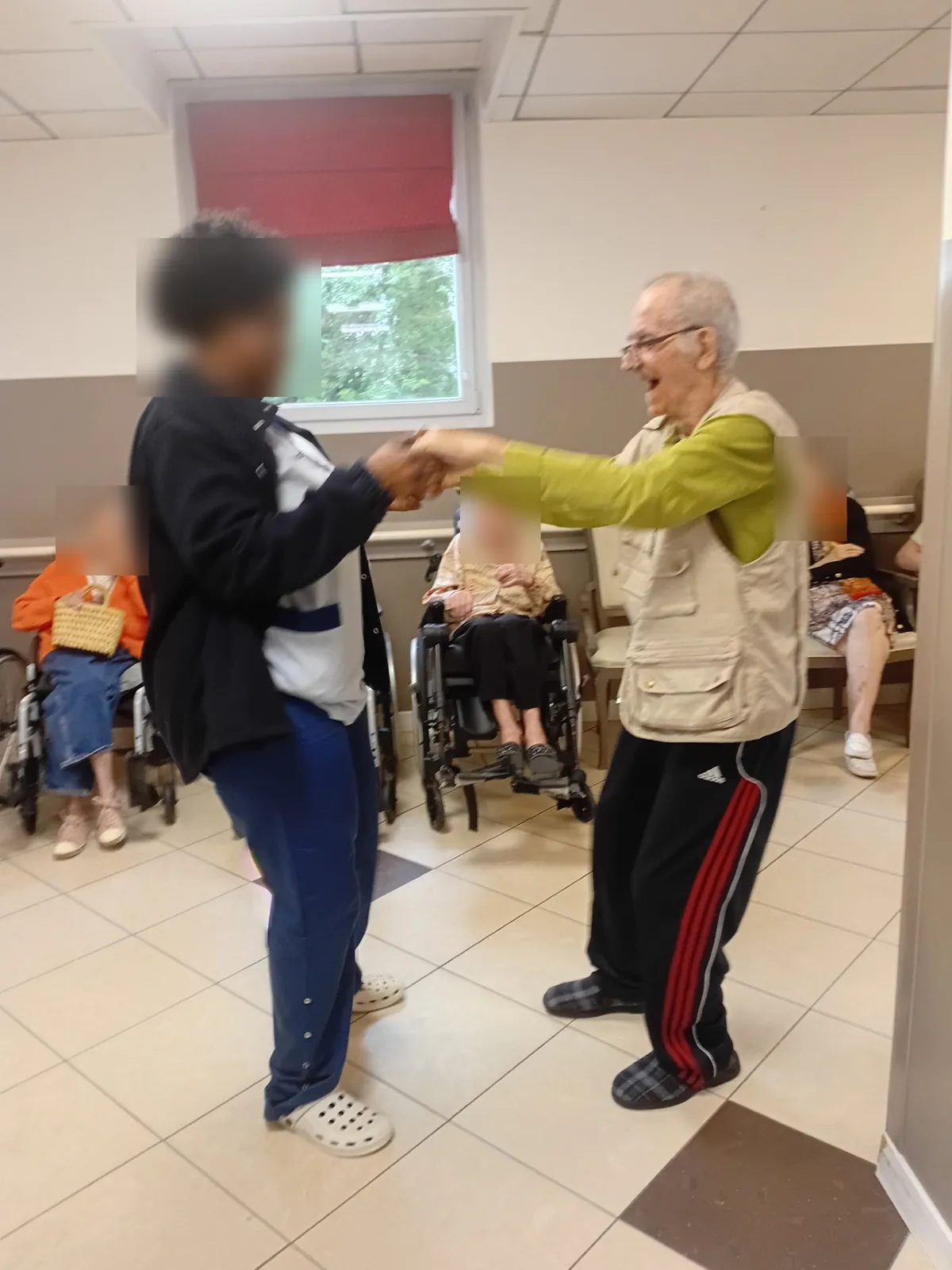 Quand les rollers s’invitent à la résidence pour un moment inoubliable