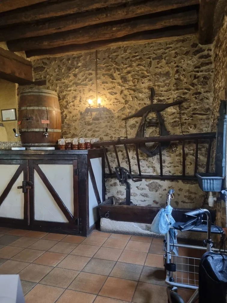 SORTIE AU RESTAURANT