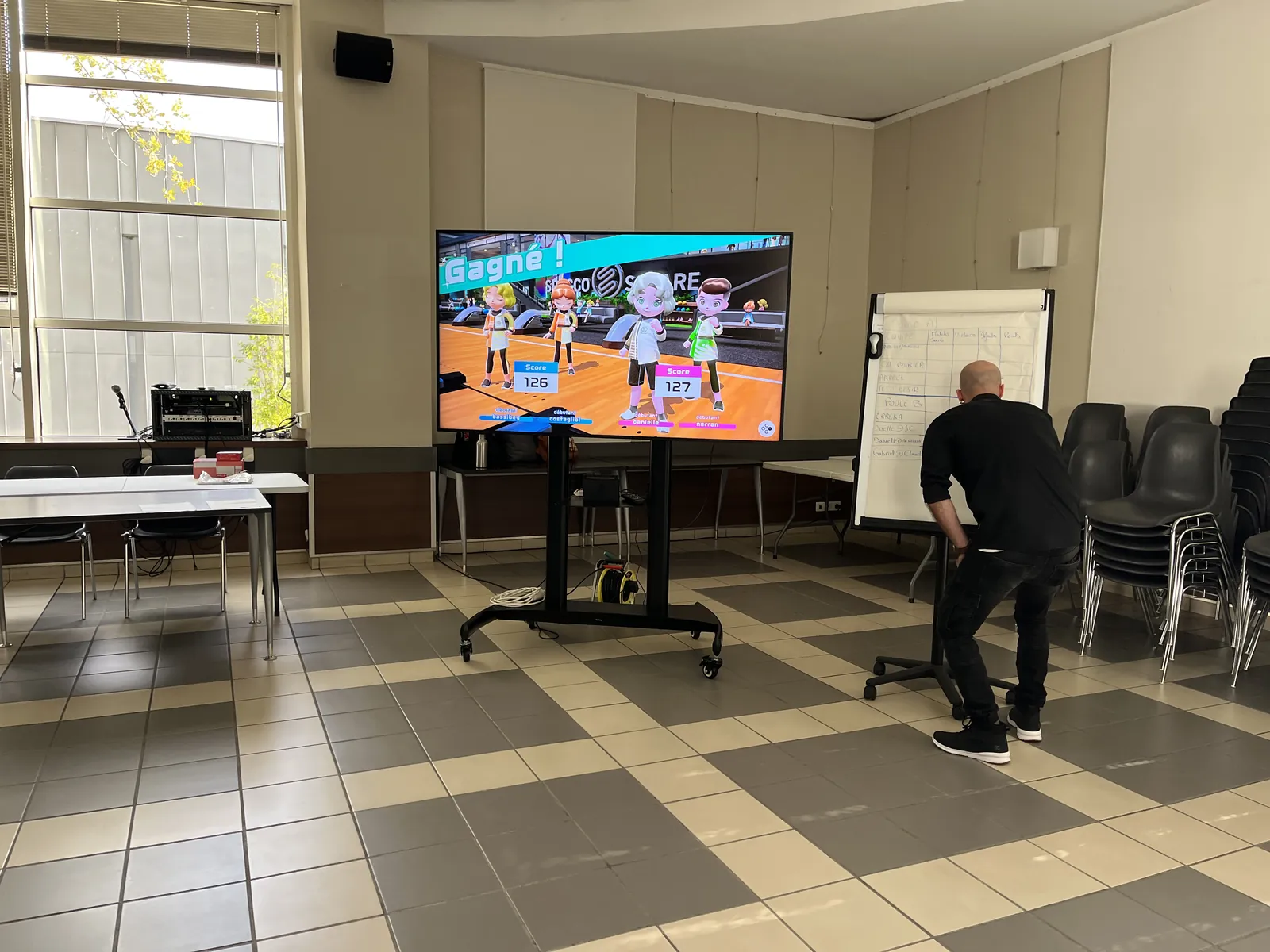 Semaine Bleue : Arpège participe à la compétition e-sport bowling sur Switch !