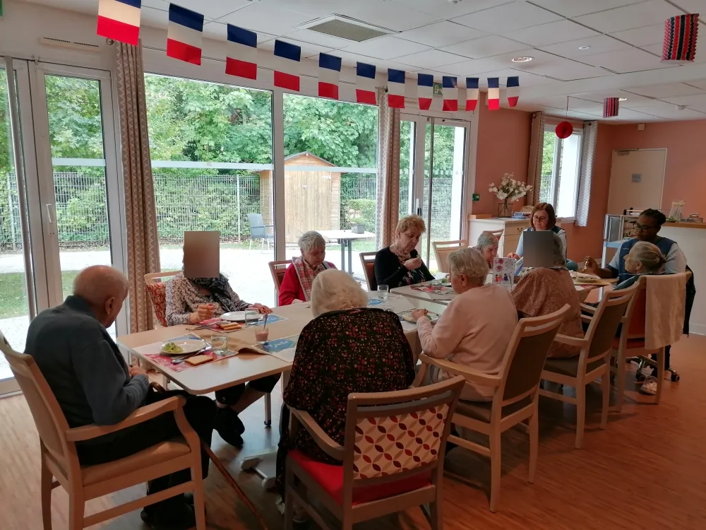 La Fête Nationale du 14 Juillet à l'EHPAD d'Esbly