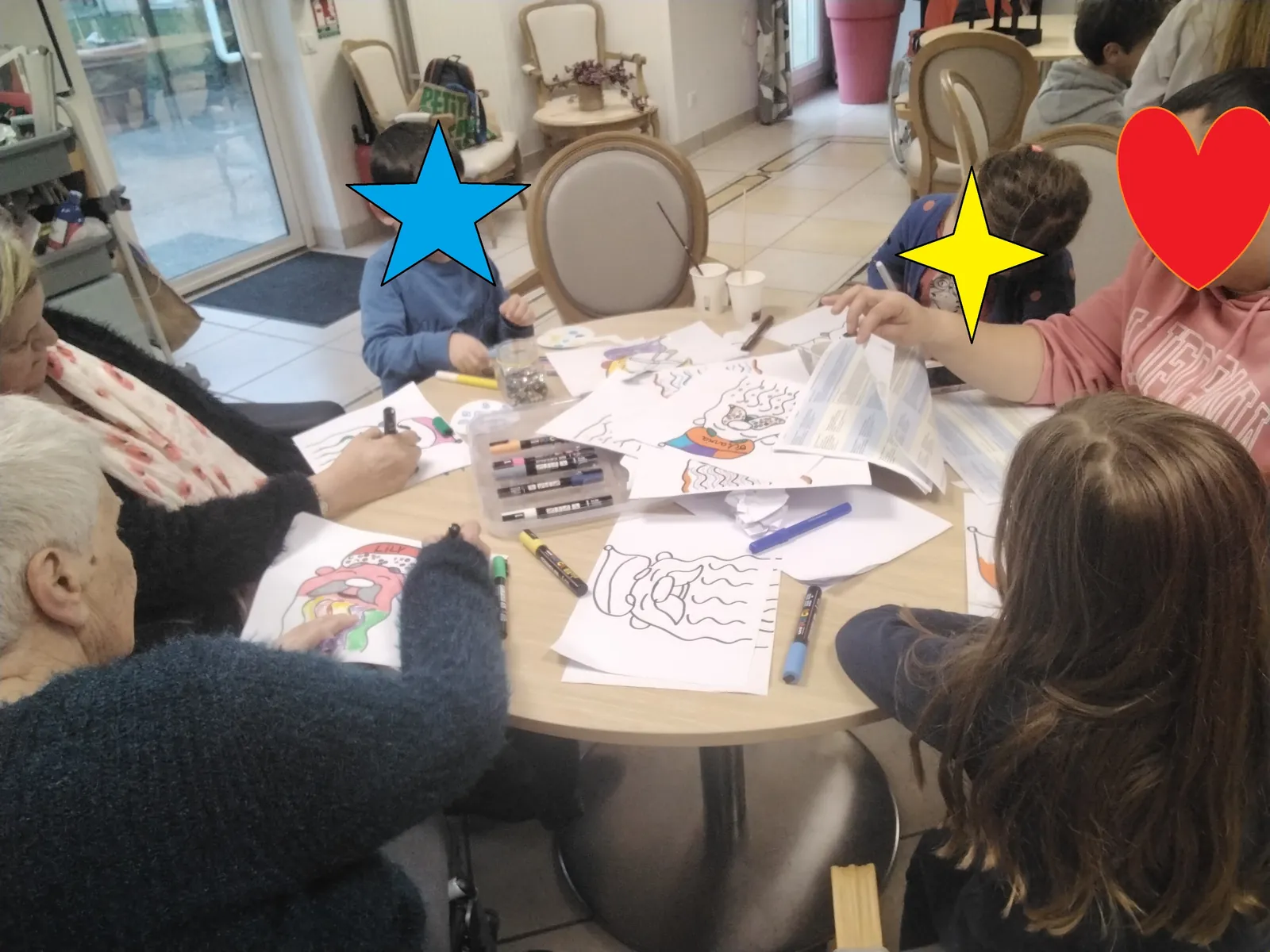 Un Noël intergénérationnel à l'EHPAD