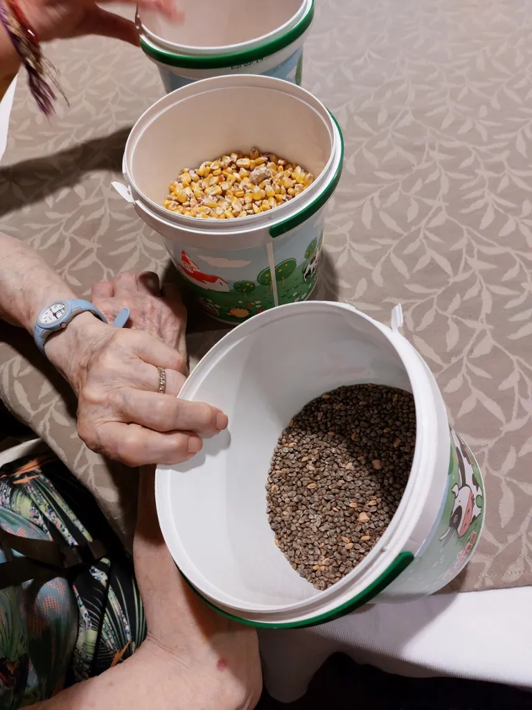 Les agricultrices à l'honneur lors d'une animation sensorielle en EHPAD