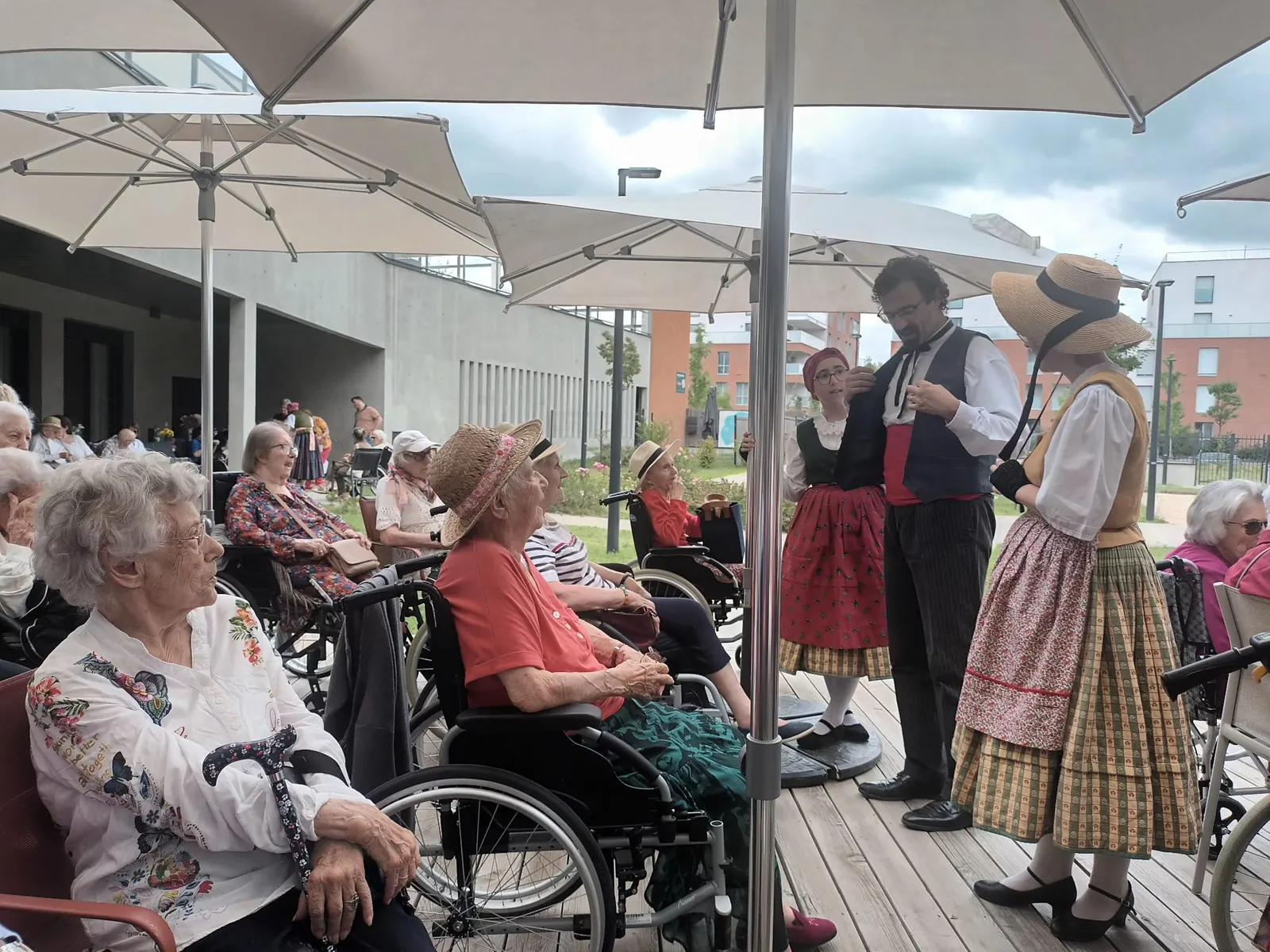 La fête de la résidence sous le signe de l'Occitanie