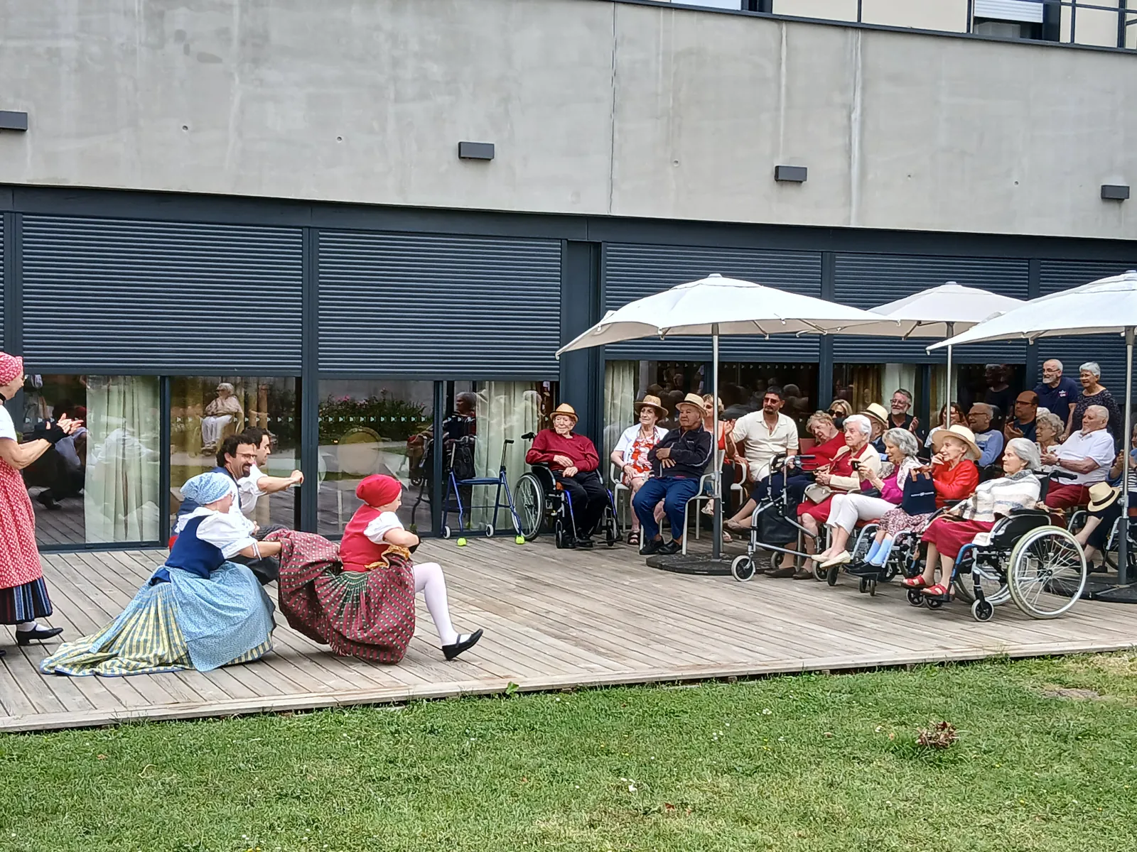 La fête de la résidence sous le signe de l'Occitanie