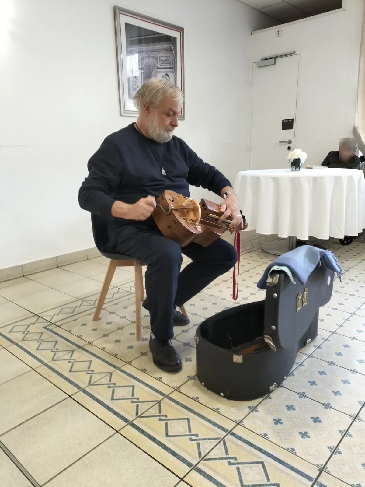 Un beau moment musical autour de la vielle à roue !