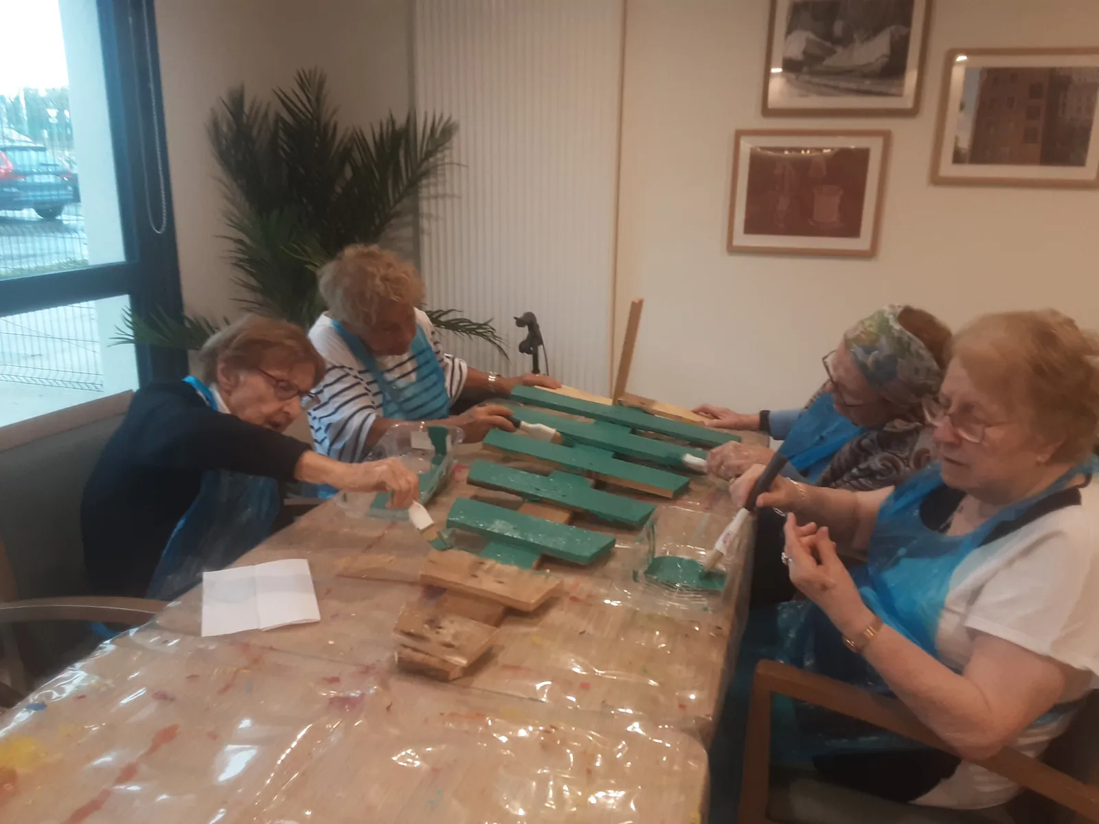 Dégustation à l'aveugle et peinture de sapins