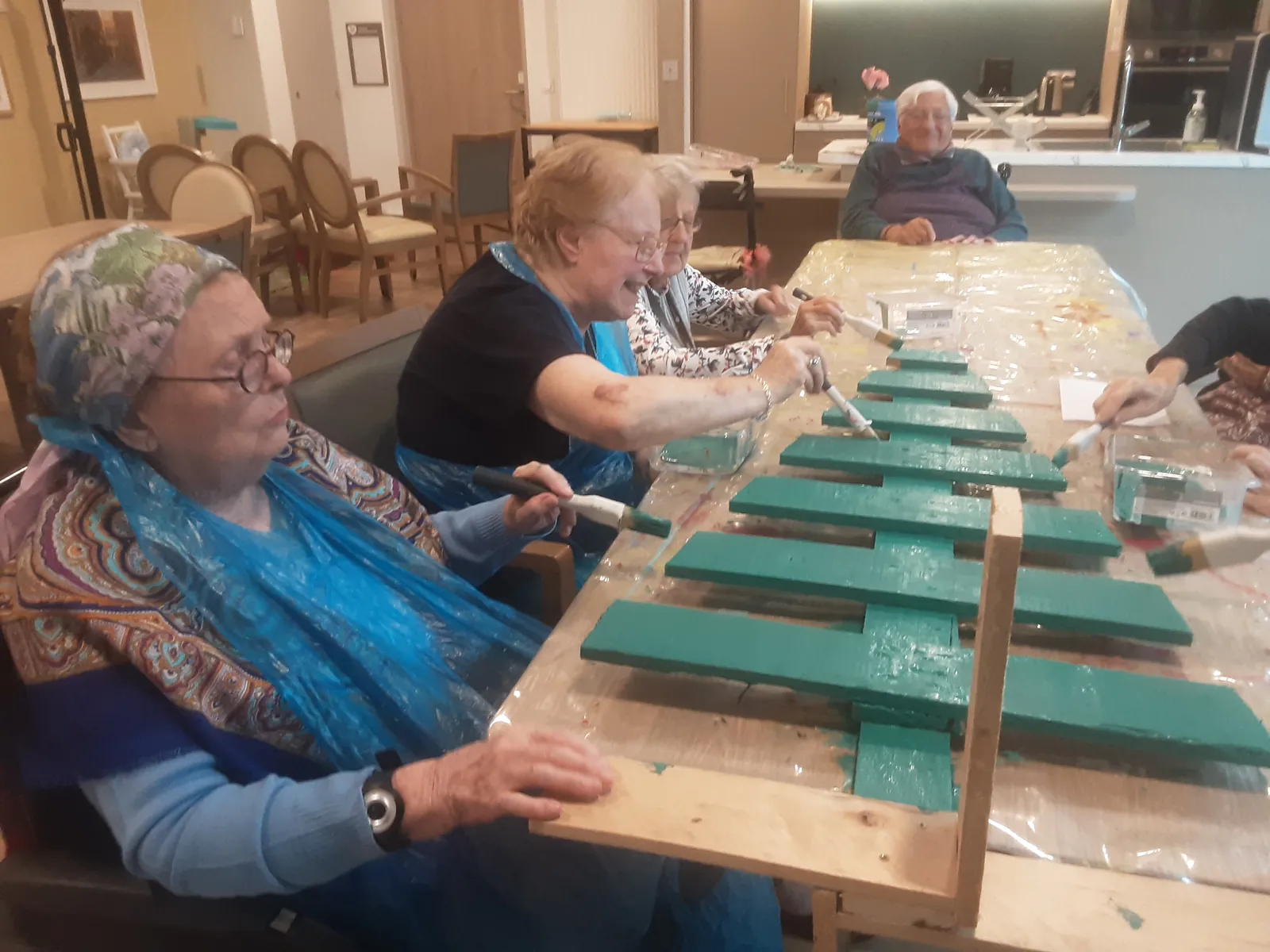 Dégustation à l'aveugle et peinture de sapins