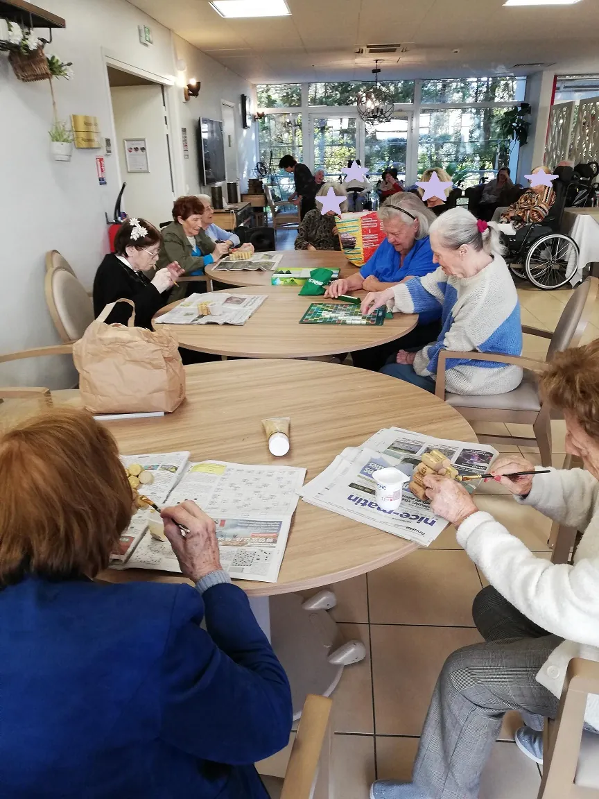 Atelier de peinture à la résidence les Vallières de Cagnes sur Mer 
