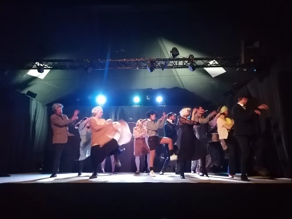 Les résidents de l'EHPAD d'Esbly au théâtre