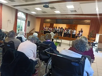 Les résidents de l’Ehpad Tiers Temps prennent part à la semaine bleue rémoise.