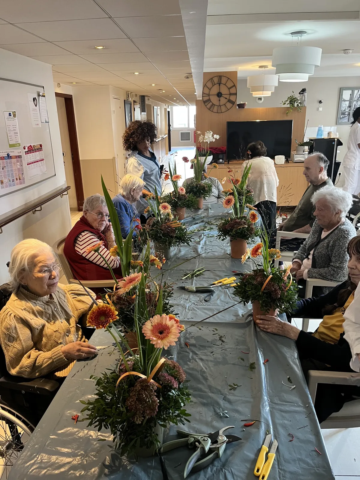 L’ART FLORAL UNE ACTIVITÉ QUI FAIT DU BIEN