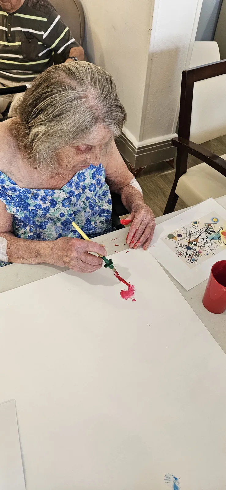 Un trio d'atelier pour des résidents enchantés