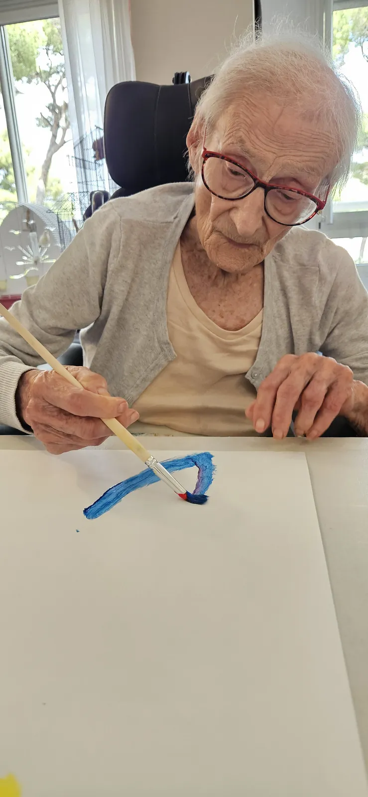 Un trio d'atelier pour des résidents enchantés