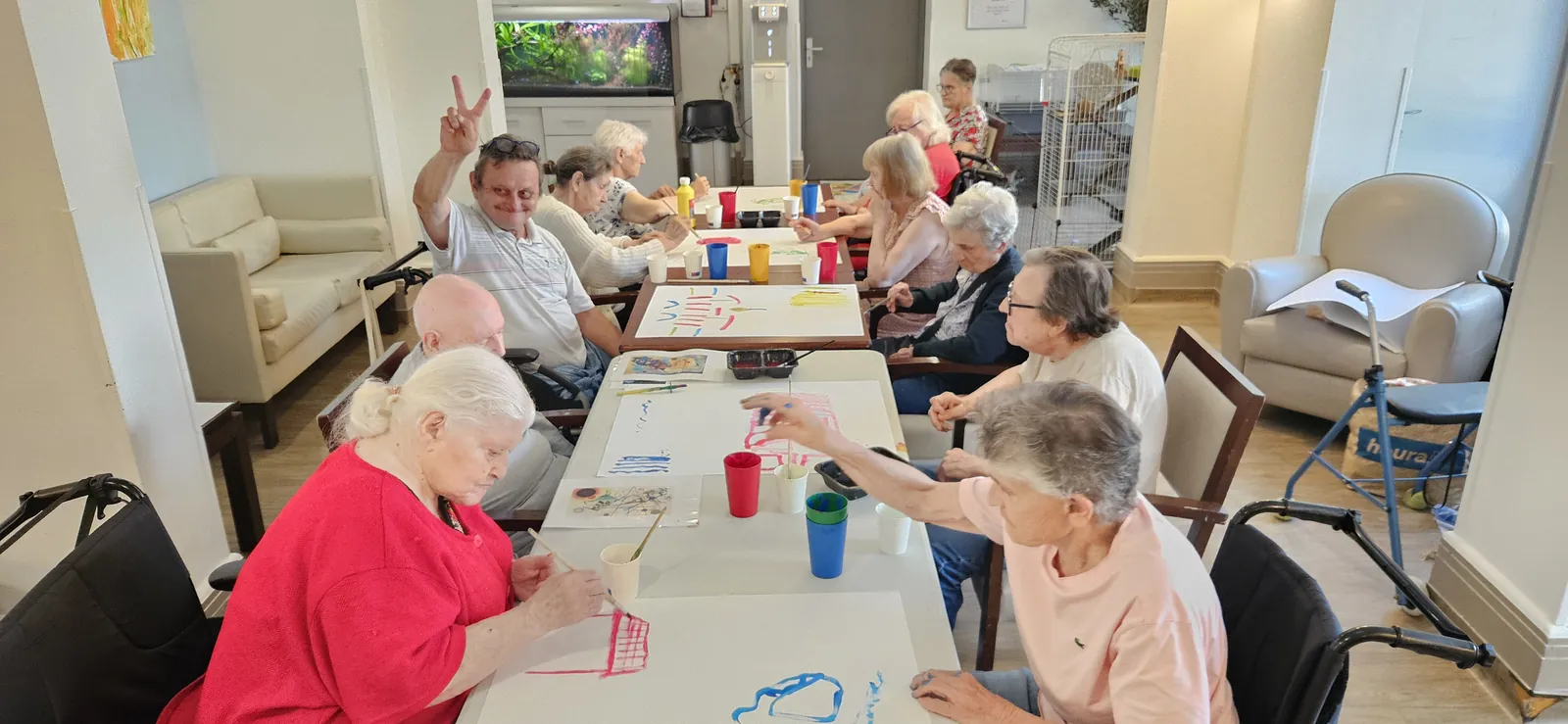 Un trio d'atelier pour des résidents enchantés