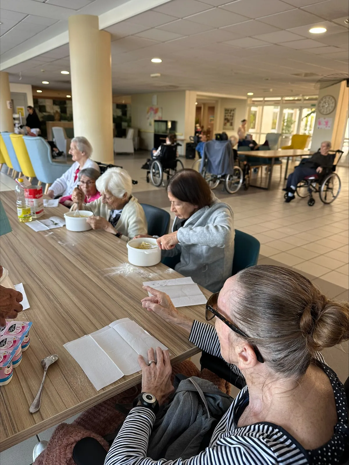 Quand les résidents préparent le goûter 