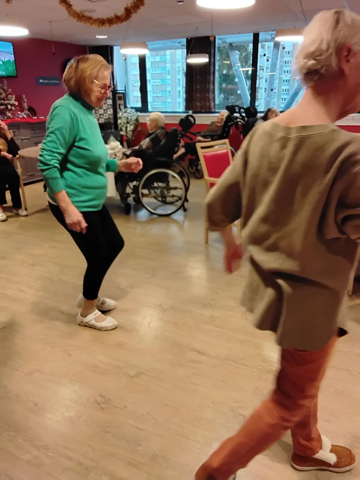 Atelier thérapeutique : Danse avec nos résidents