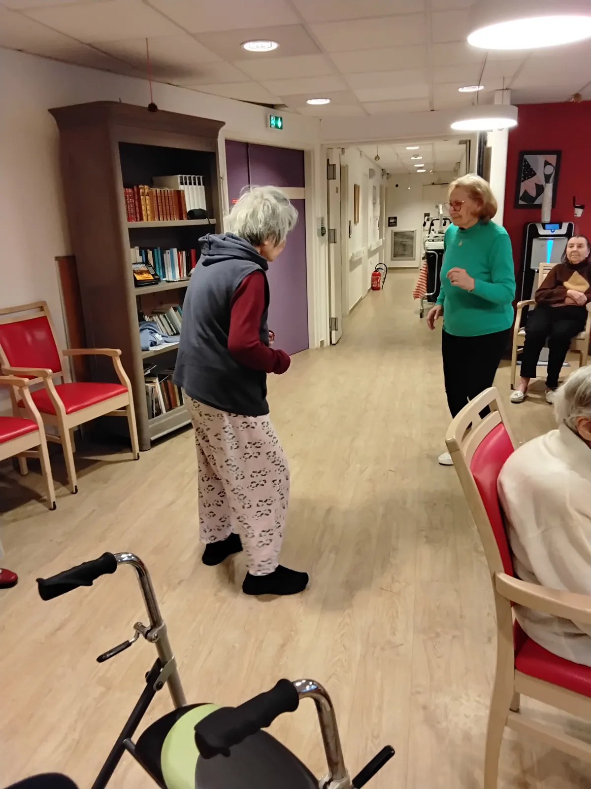 Atelier thérapeutique : Danse avec nos résidents