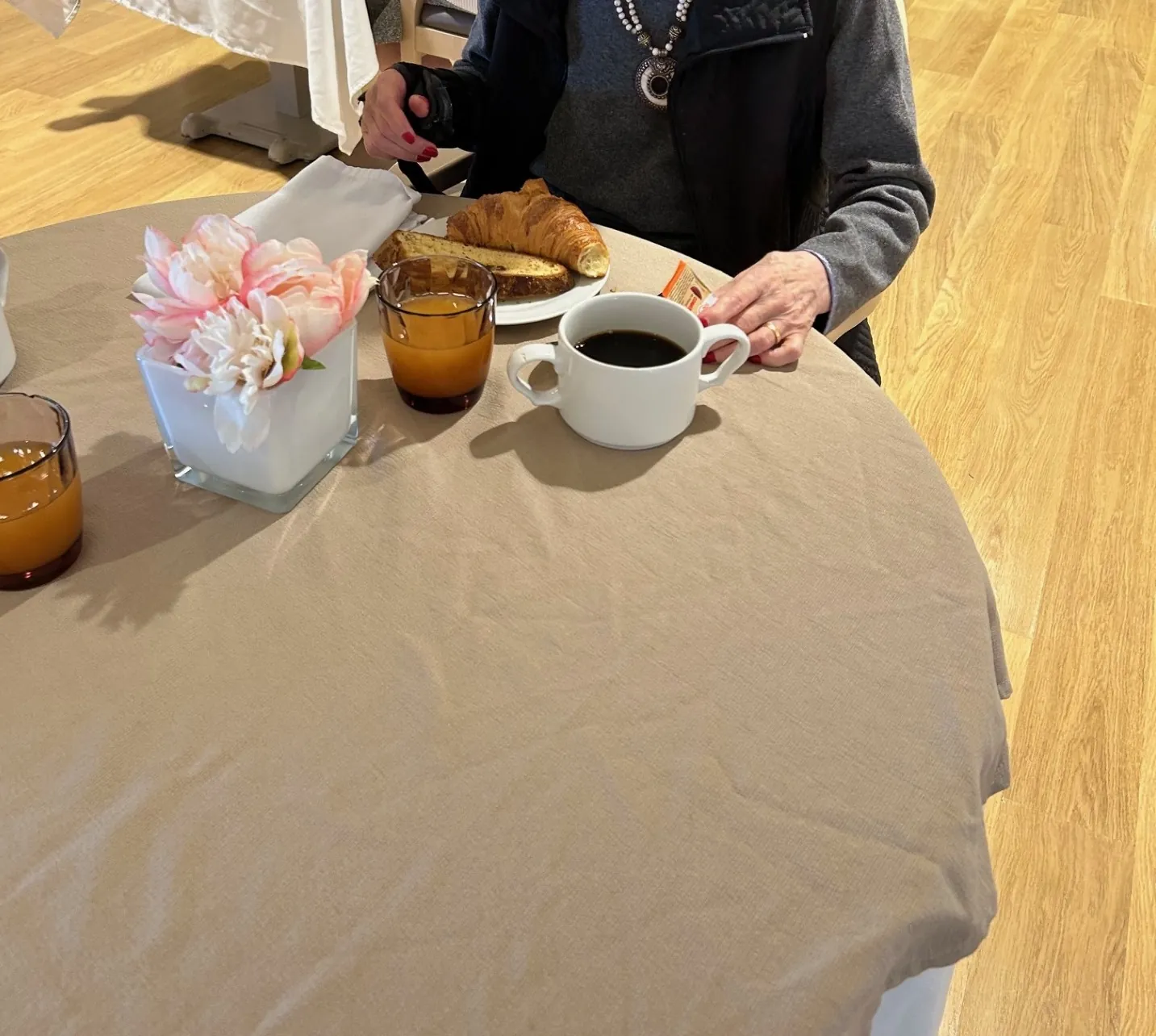 Petit déjeuner continental aux Terrasses de la Scarpe !
