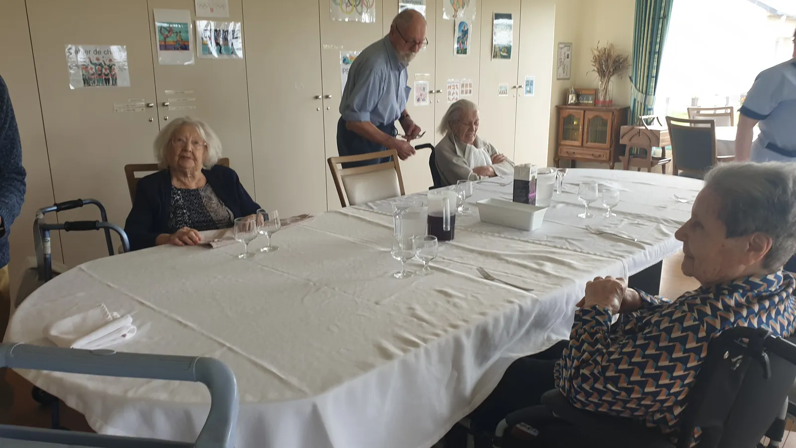 **Repas Thérapeutiques : Un Lieu de Partage et de Lien**