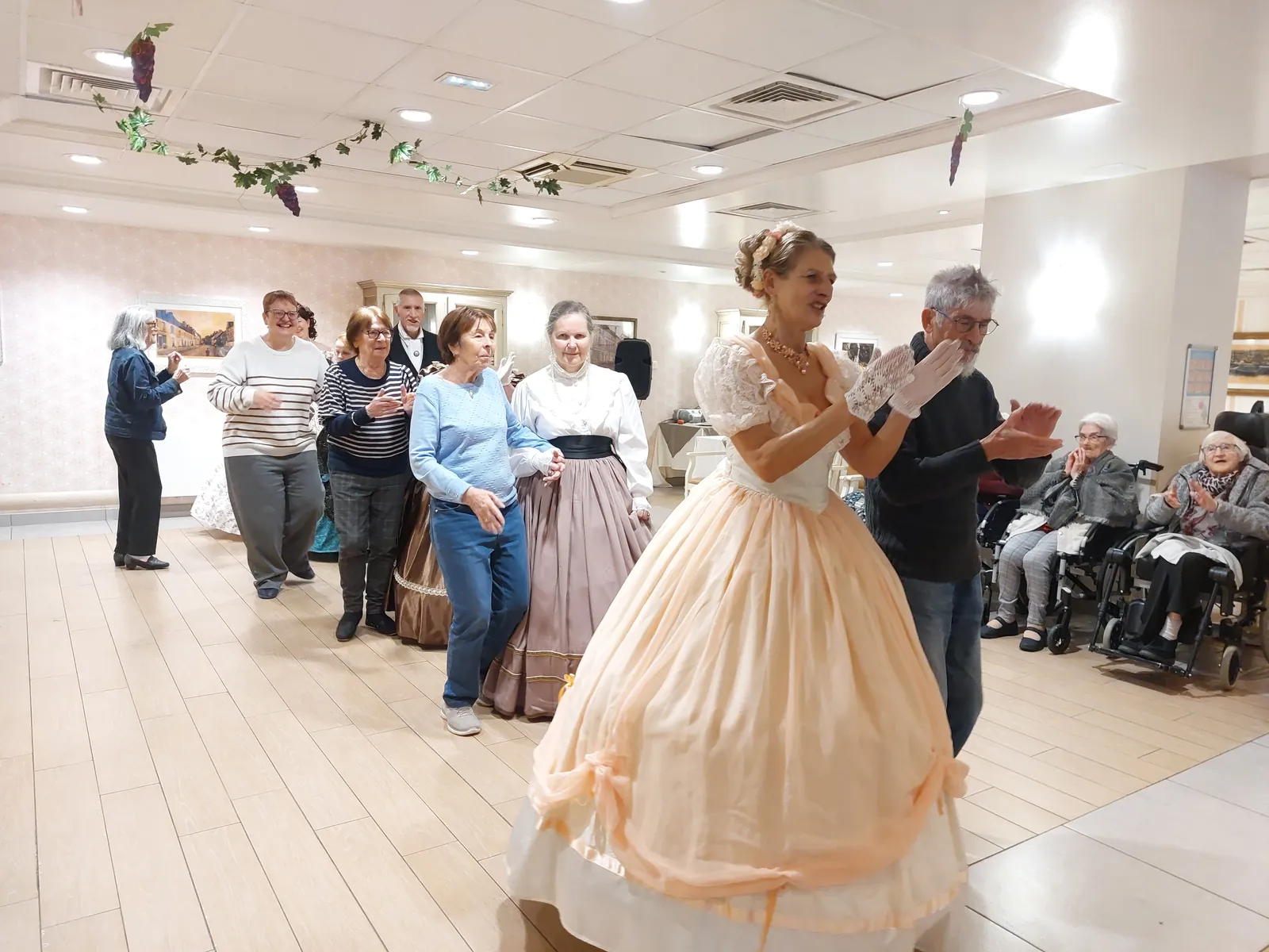 Le Beaujolais nouveau est arrivé - Danses historiques