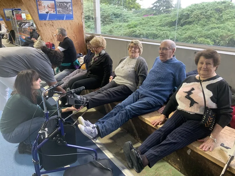 Bouger ensemble...avec les enfants du club d'athlétisme de la ville !