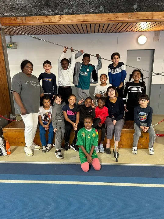 Bouger ensemble...avec les enfants du club d'athlétisme de la ville !