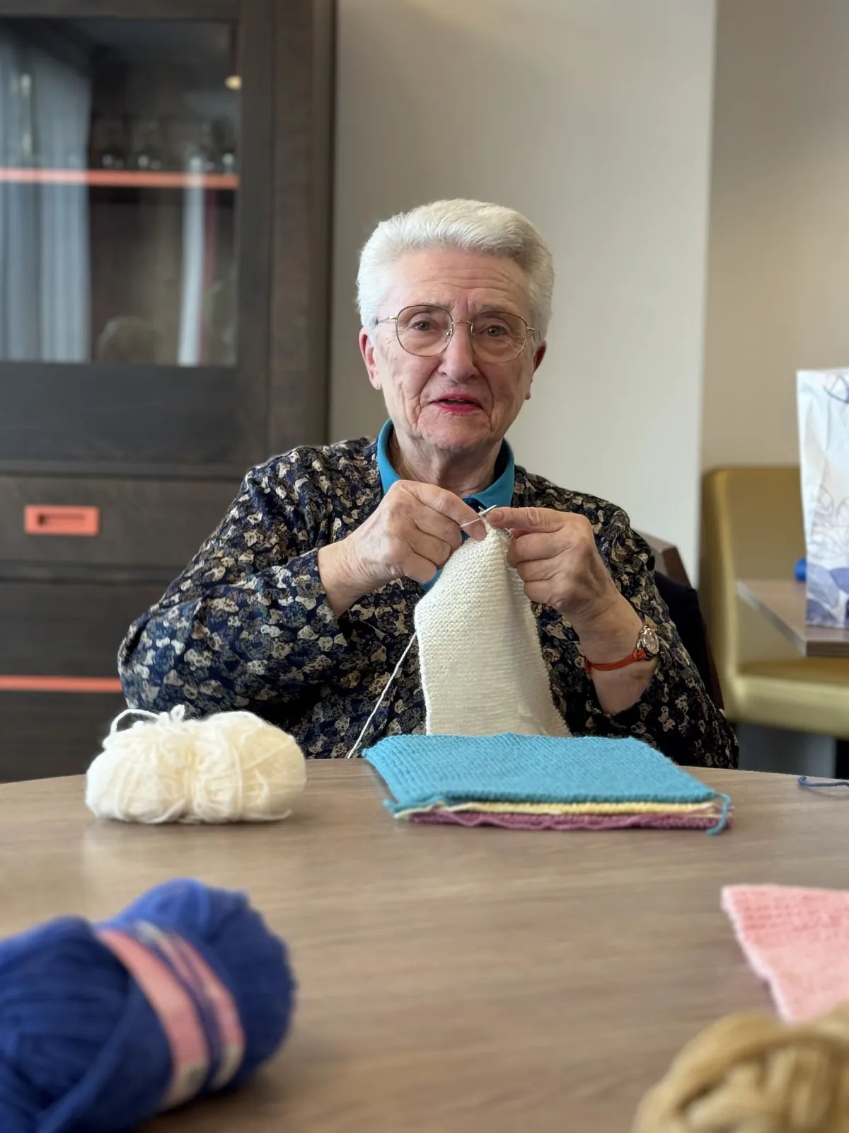 ?? Après-midi tricot à la résidence ! ??