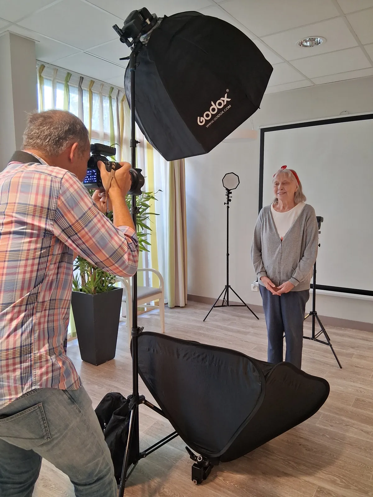 Un studio photo à la Résidence Ornano : sourires et élégance au rendez-vous !