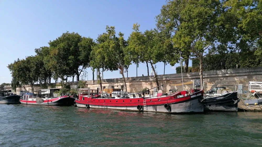 Promenade en bateau mouche pour les résidents de l'EHPAD d'Esbly 