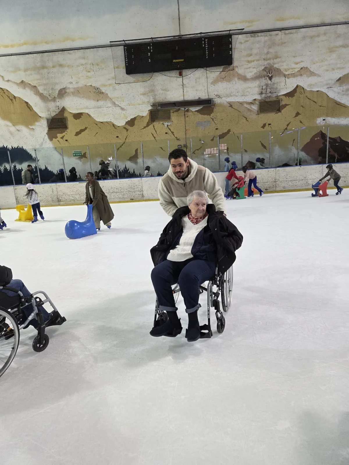 Cap’ tinoire : rires et émotions sur la glace
