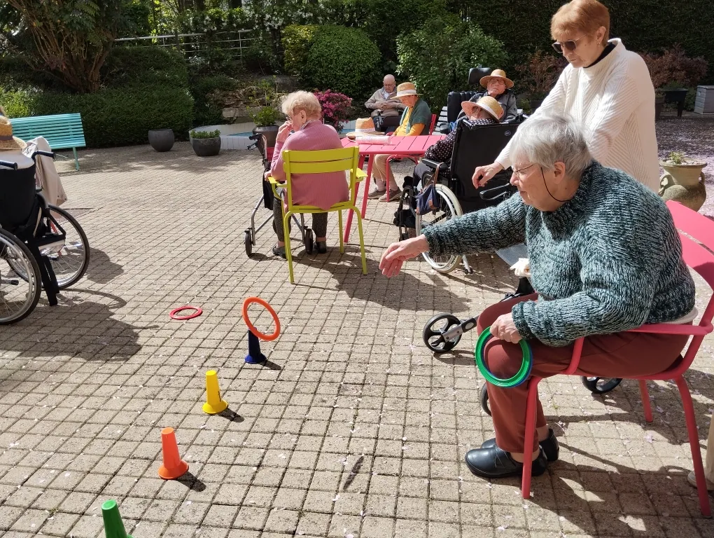 Activité intergénérationnelle : Chasse aux oeufs 