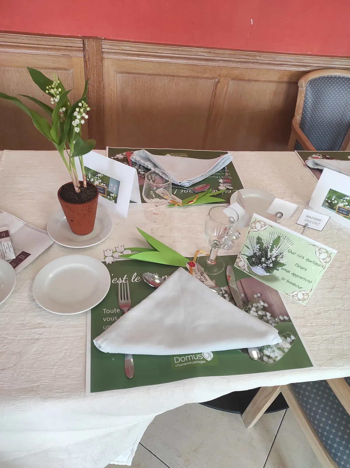 1er mai - le Muguet Porte Bonheur 