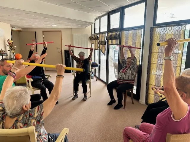 Atelier de gym douce : bouger ensemble pour mieux se connaître et créer du lien 