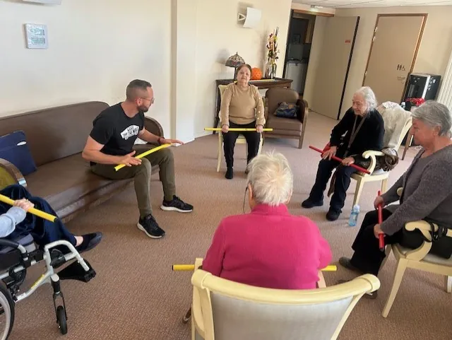 Atelier de gym douce : bouger ensemble pour mieux se connaître et créer du lien 