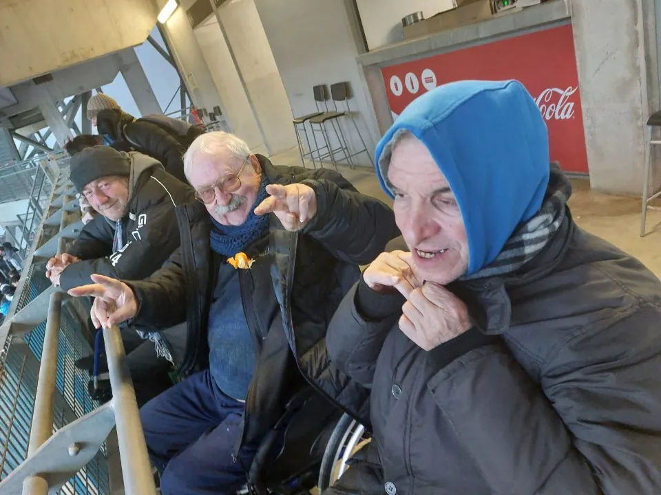 ALLEZ L'OM ! 
