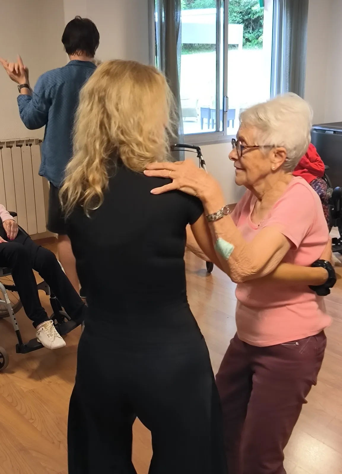 Danse-thérapie : la 6? séance placée sous le signe du bien-être