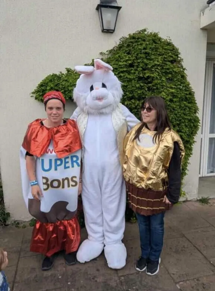 Projet Pâques de Vanessa "Chasse aux œufs pour les enfants du personnel et résidents" 