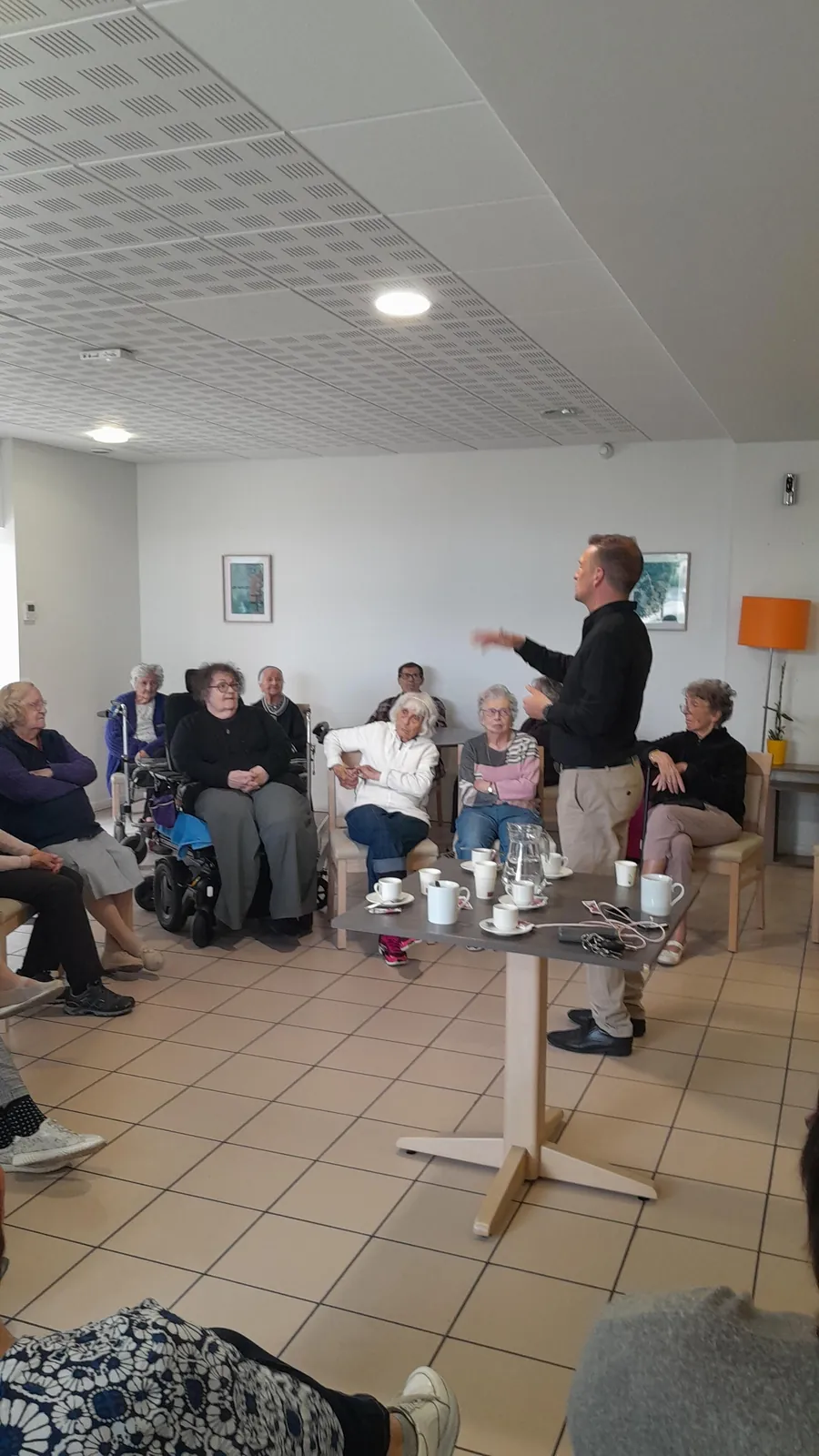 Débat d'idées aux "Jardins d'Occitanie".