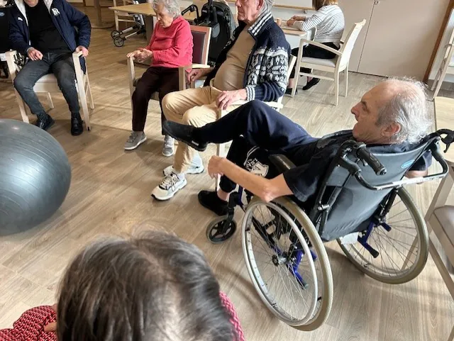 Atelier de motricité : Bouger à tout âge, à son rythme