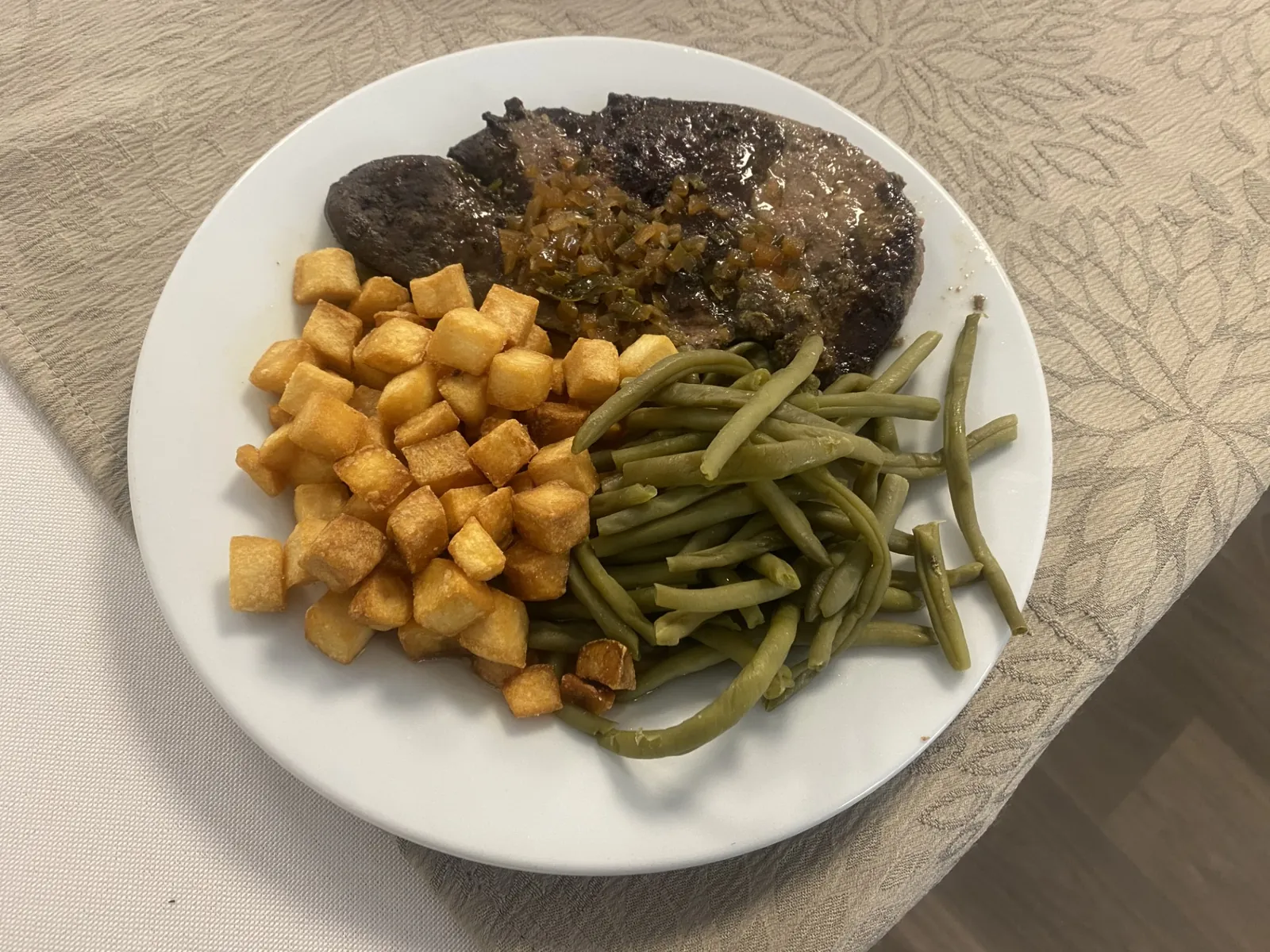 La table du résident : c'est reparti !