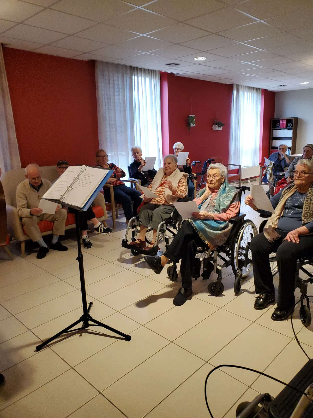 La Chorale de Jacques : Un Moment Magique de Chaleur et de Souvenirs pour les Résidents
